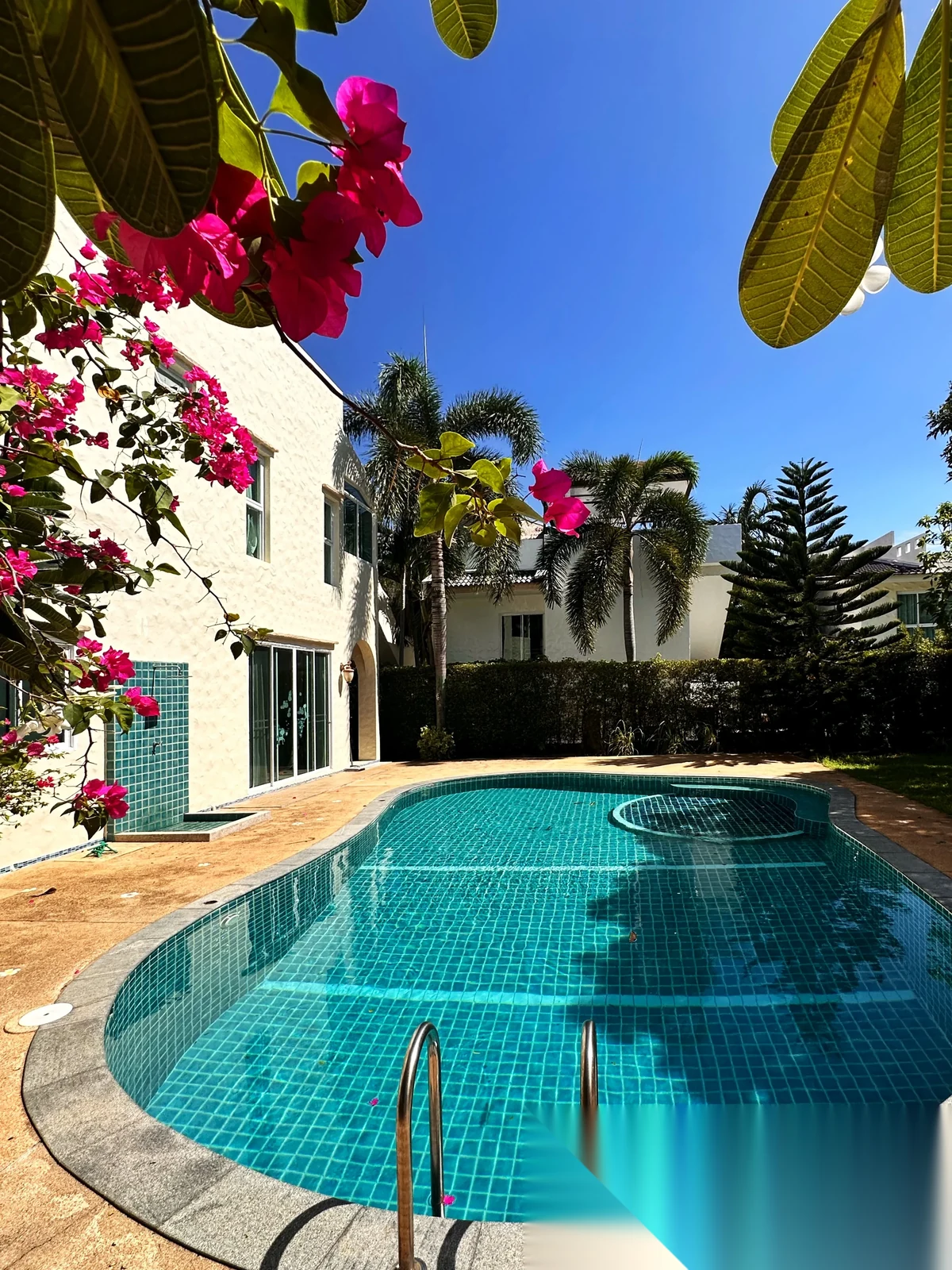 3 Bedroom Villa for rent at Saiyuan Med Village complex · Rawai · Pool View — photo 2