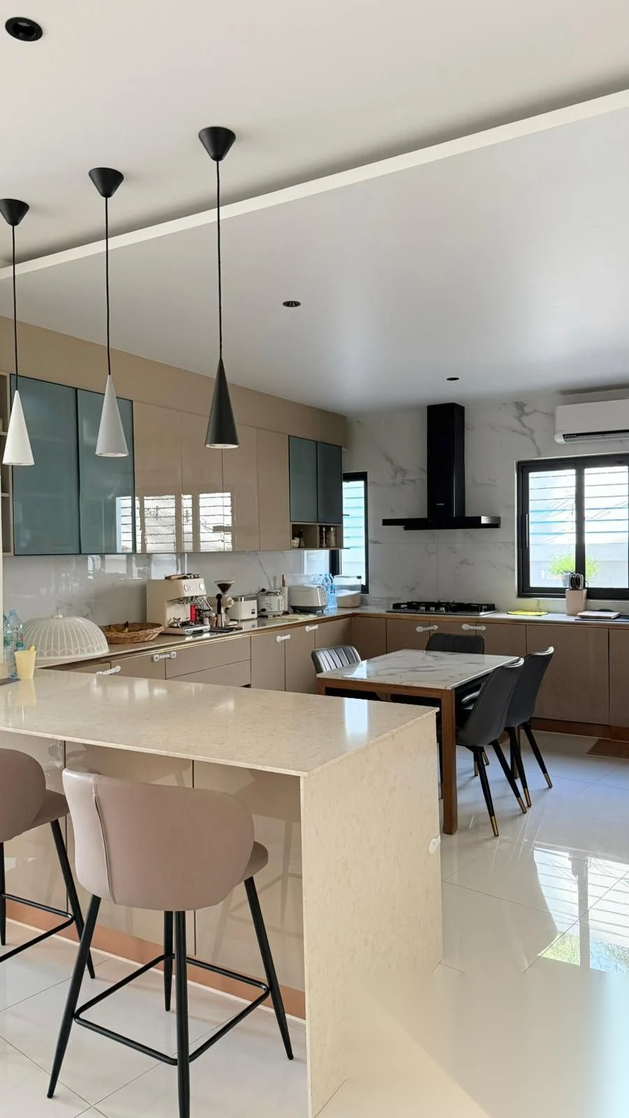 Вилла 4BR в комплексе Modern 4BR Private Pool Villa in Rawai · Раваи · Выход к бассейну — фото 7