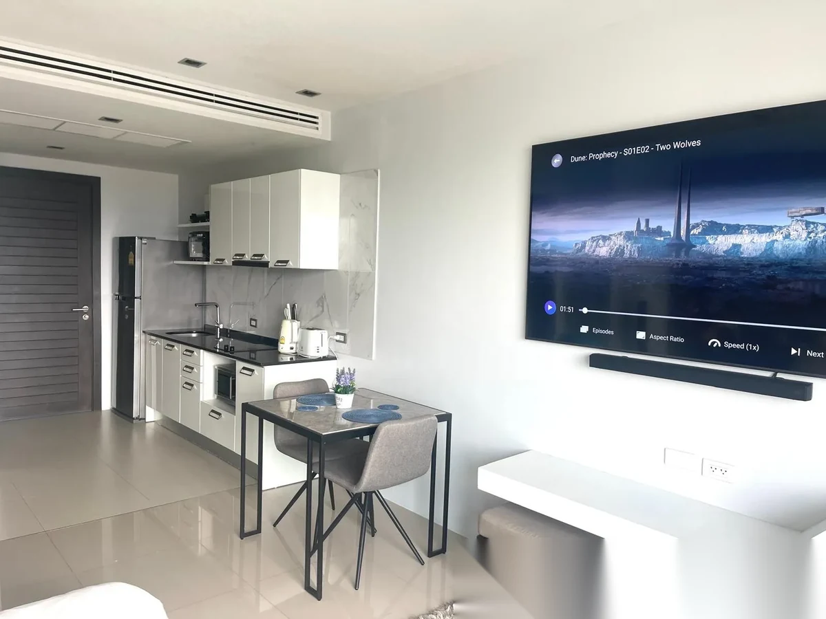 Studio Apartment for rent at The Emerald Terrace complex · Patong · Sea View — photo 3