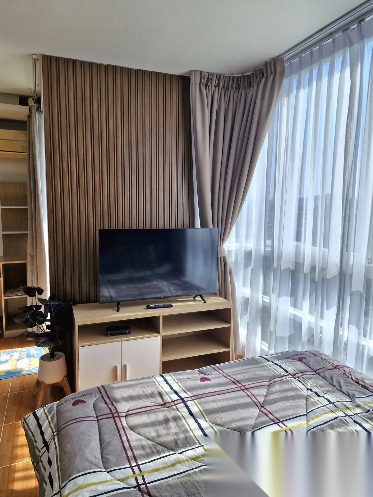 Апартаменты 1BR в ЖК The Light · Пхукет-таун · Выход к бассейну — фото 7