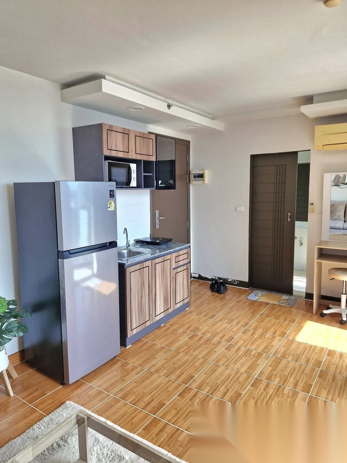 Апартаменты 1BR в ЖК The Light · Пхукет-таун · Выход к бассейну — фото 12