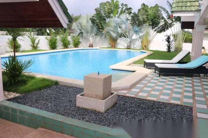 3 Bedroom Villa for sale at Mission Heights Village complex · Thep Krasattri · Garden View — превью PDF