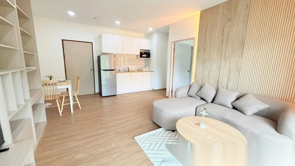 1 Bedroom Apartment for rent at The Green Places Condominium complex · Phuket Town — photo 3