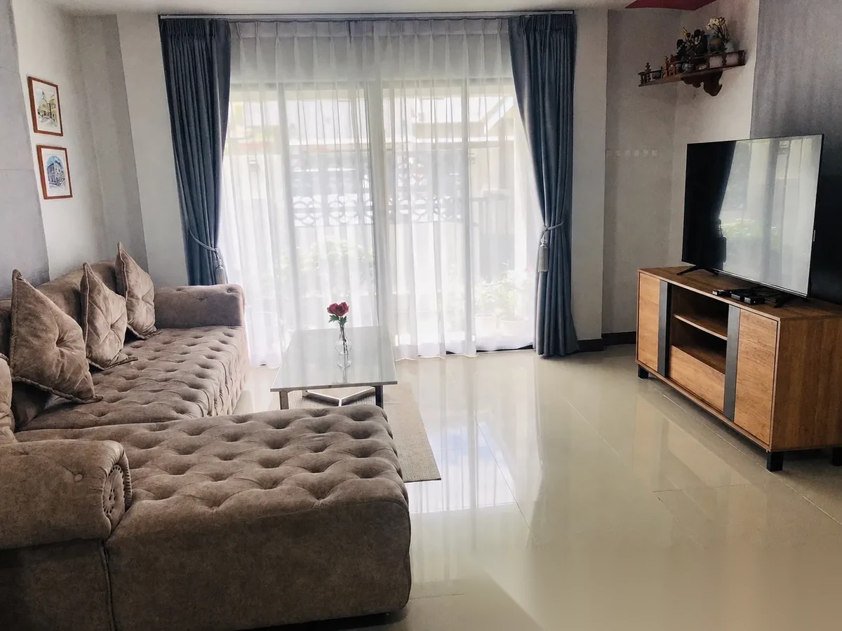 2 Bedroom House for rent at Phanason Park Ville complex · Kathu · Garden View — photo 4