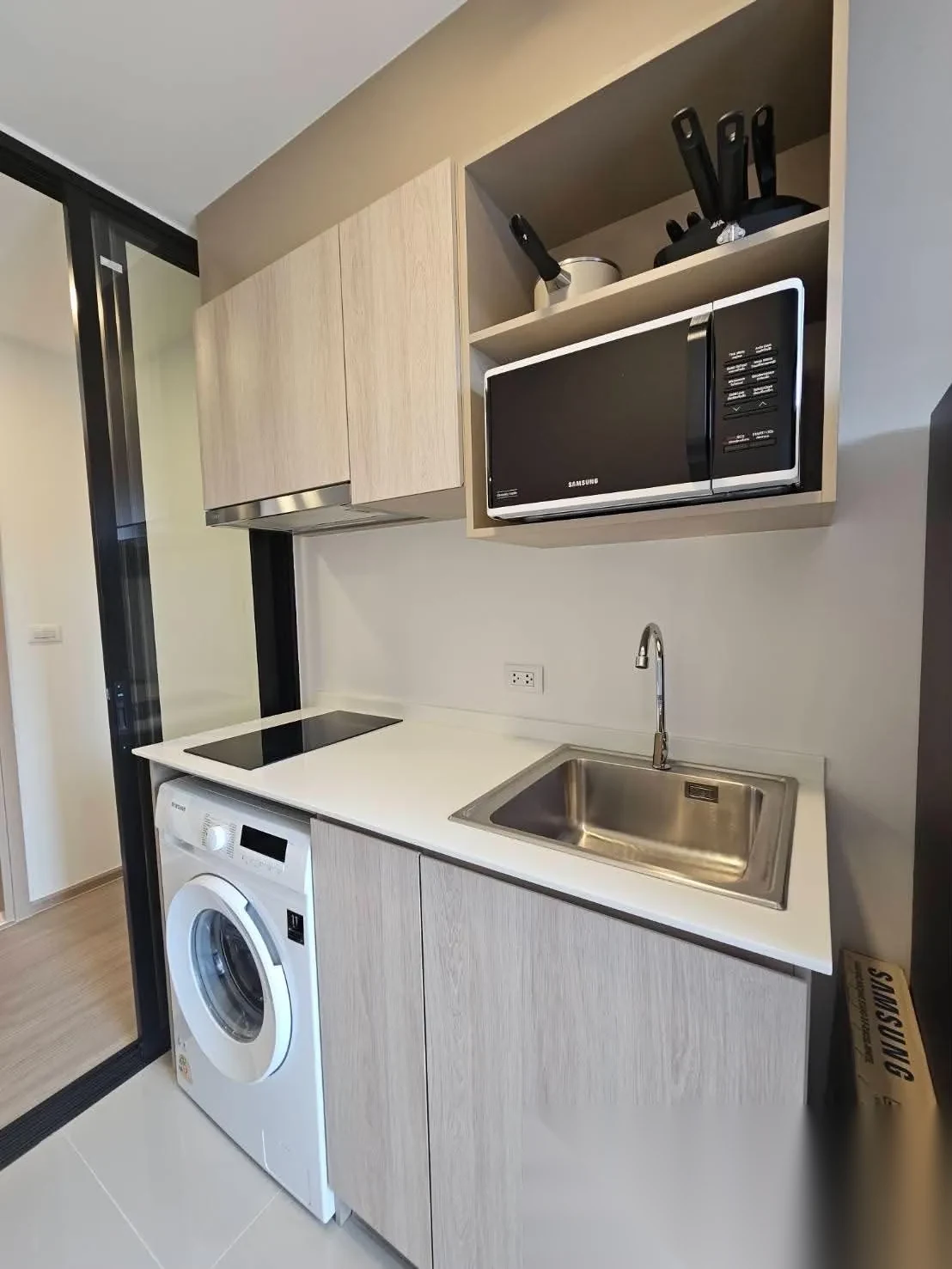 Апартаменты 1BR в ЖК THE BASE Bukit · Вичит · Выход к бассейну — фото 12