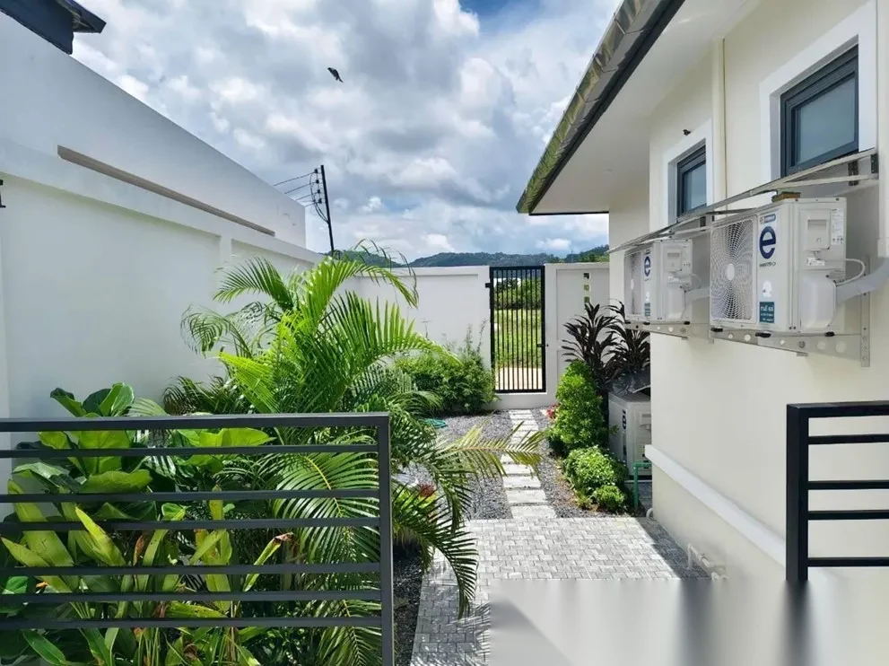 3 Bedroom Villa for rent at Bhuvana Villa complex · Thep Krasattri · Garden View — photo 3