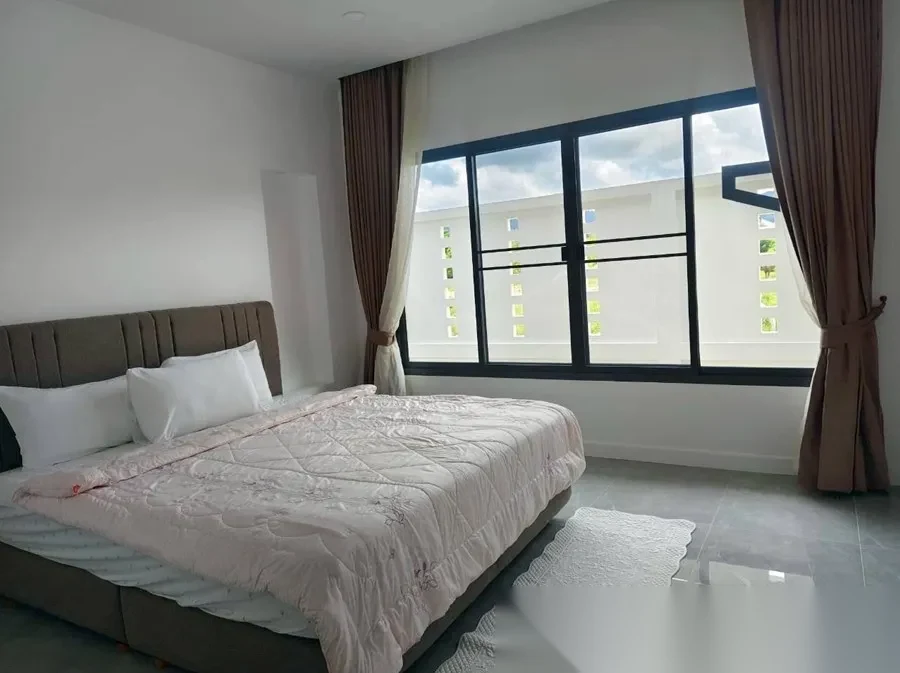 3 Bedroom Villa for rent at Bhuvana Villa complex · Thep Krasattri · Garden View — photo 7