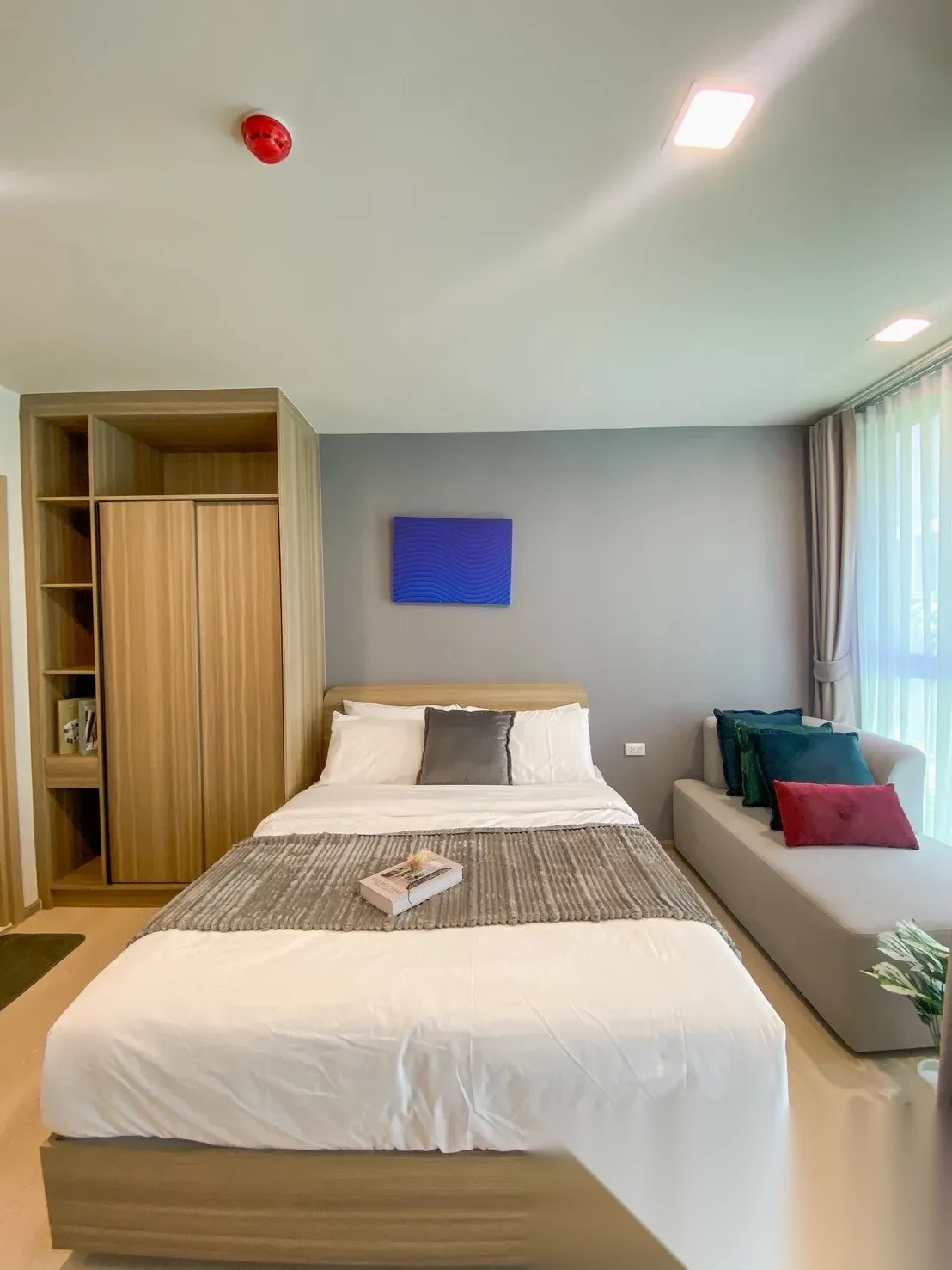 1 Bedroom Apartment for rent at The Base Rise complex · Wichit — photo 3