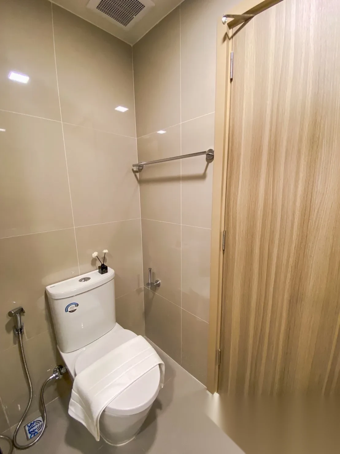 1 Bedroom Apartment for rent at The Base Rise complex · Wichit — photo 10