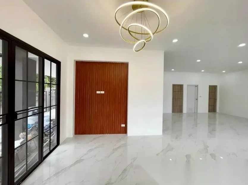 3 Bedroom House for rent at Phanason Park Ville 3 (Baan Lipon) complex · Si Sunthon — photo 2