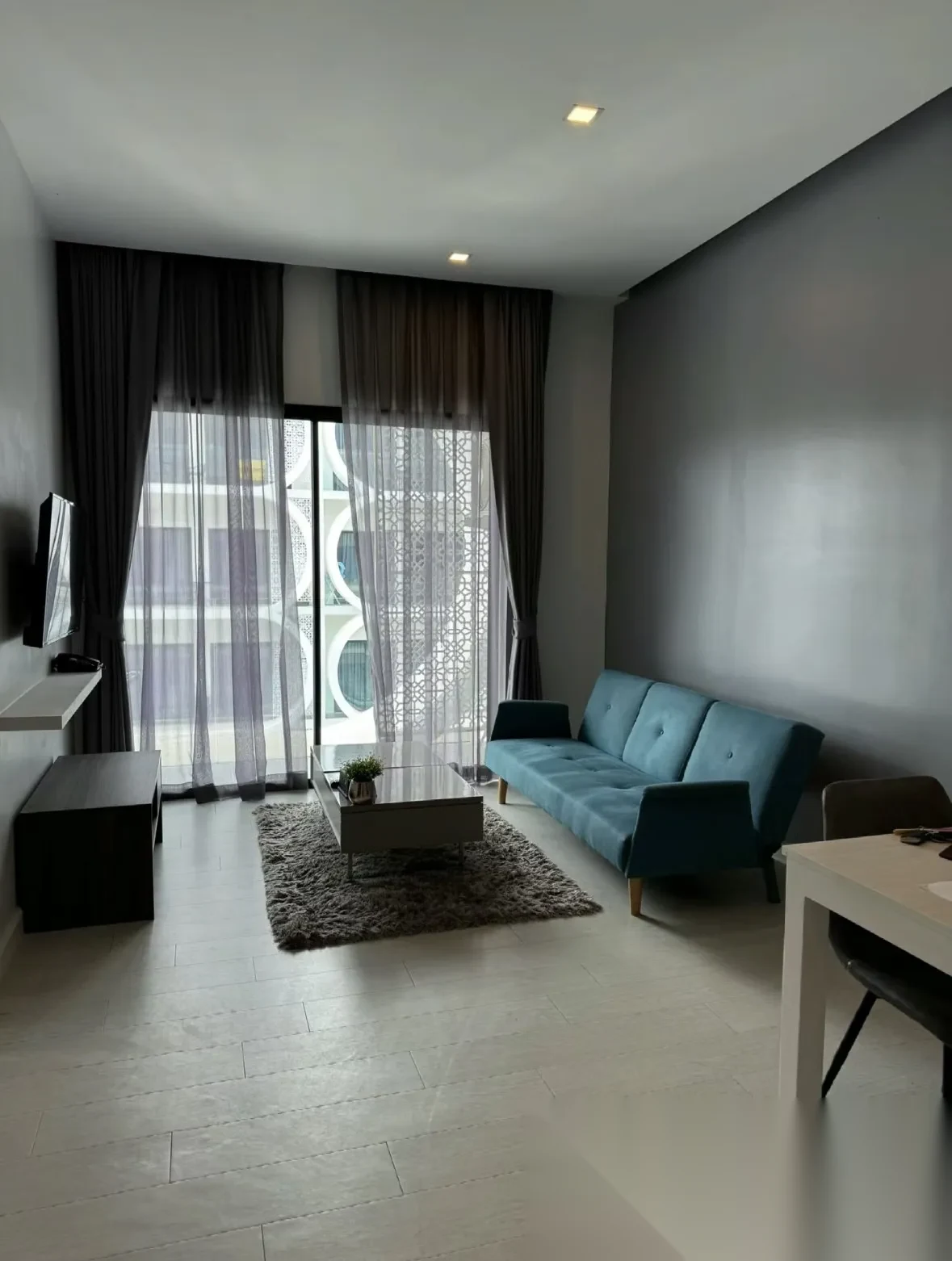 Апартаменты 1BR в ЖК Utopia Naiharn · Раваи · Вид в сад — фото 3