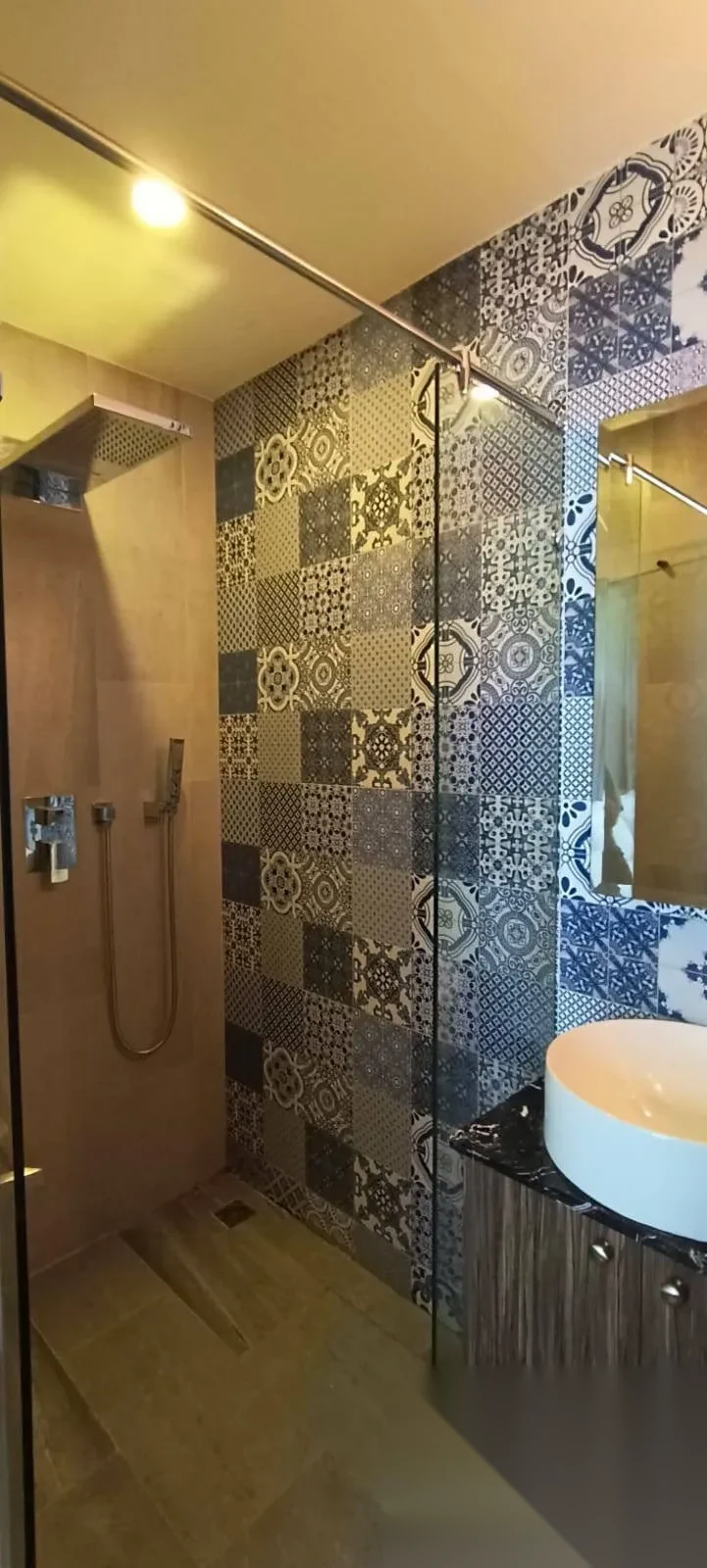 2 Bedroom Apartment for rent at Palmyrah Surin Beach Residence complex · Choeng Thale · Pool View — photo 6