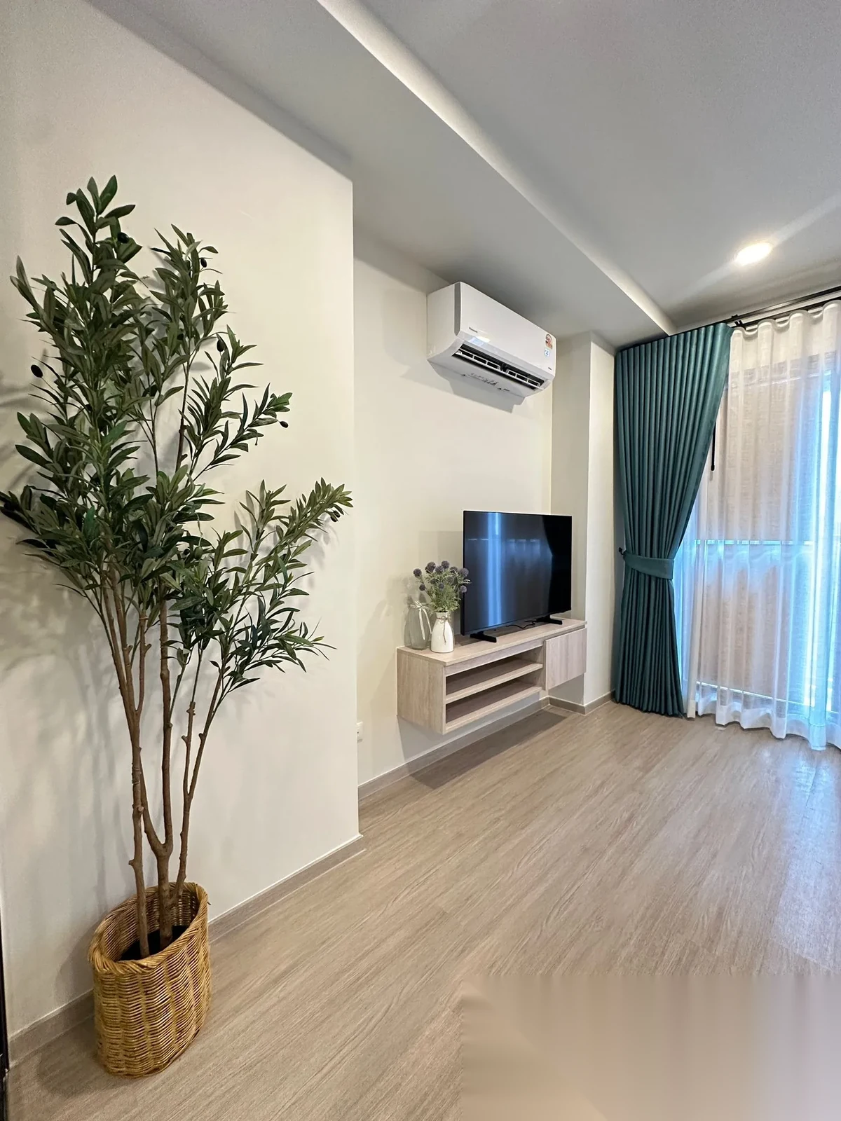1 Bedroom Apartment for rent at The Origin Kathu-Patong complex · Kathu · Pool Access — photo 5
