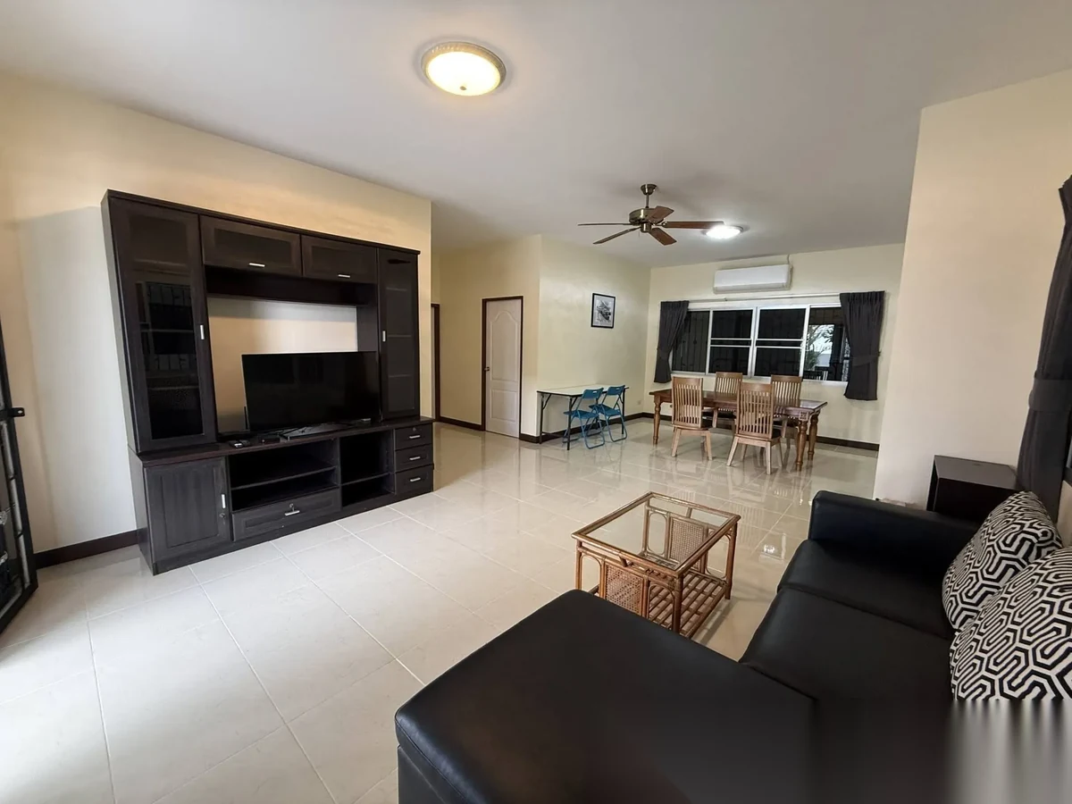 2 Bedroom House for rent at Phanason Park Ville 3 (Baan Lipon) complex · Si Sunthon — photo 2