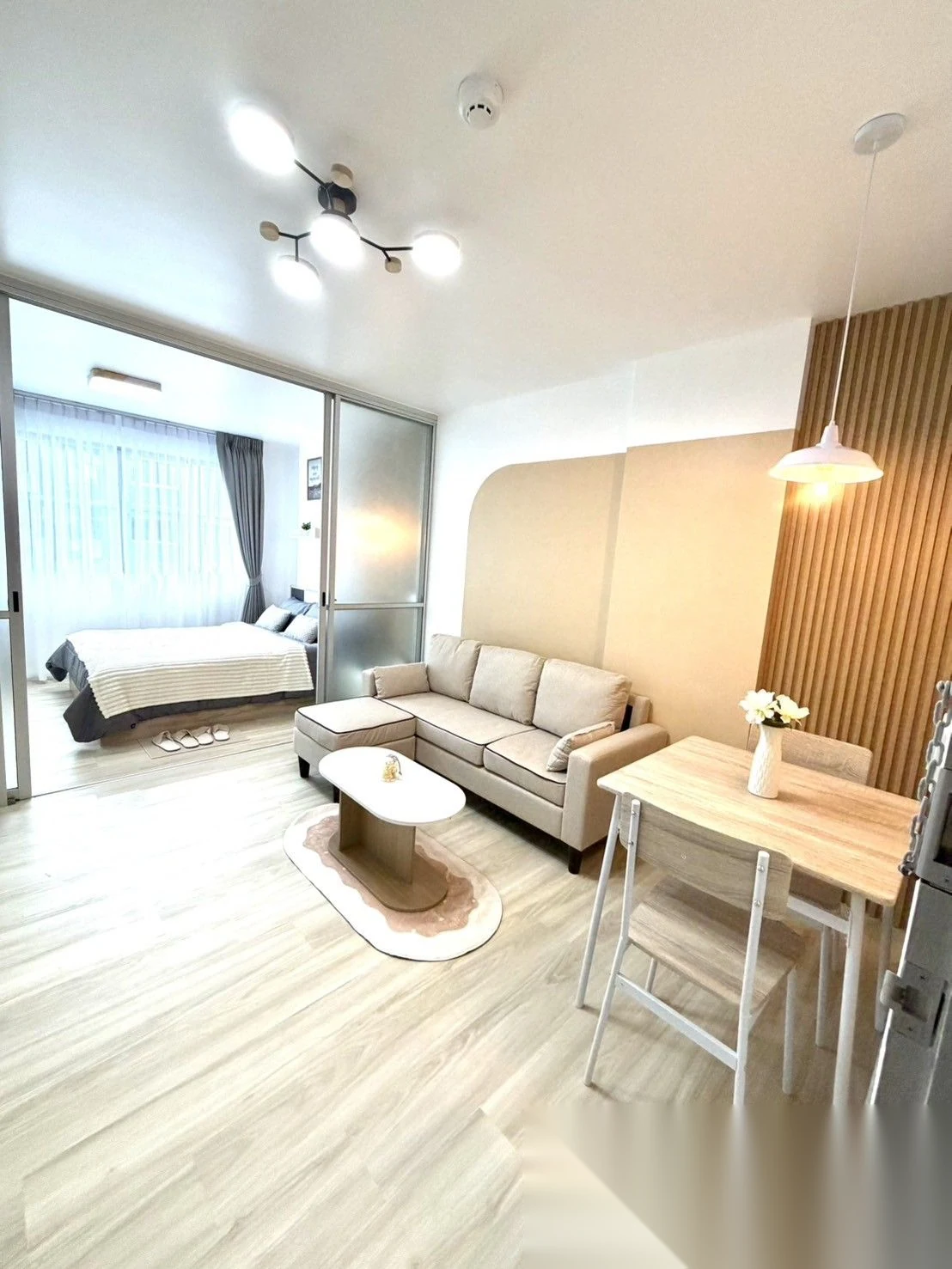 Апартаменты 1BR в ЖК D Condo Kathu · Кату · Вид на бассейн — фото 12