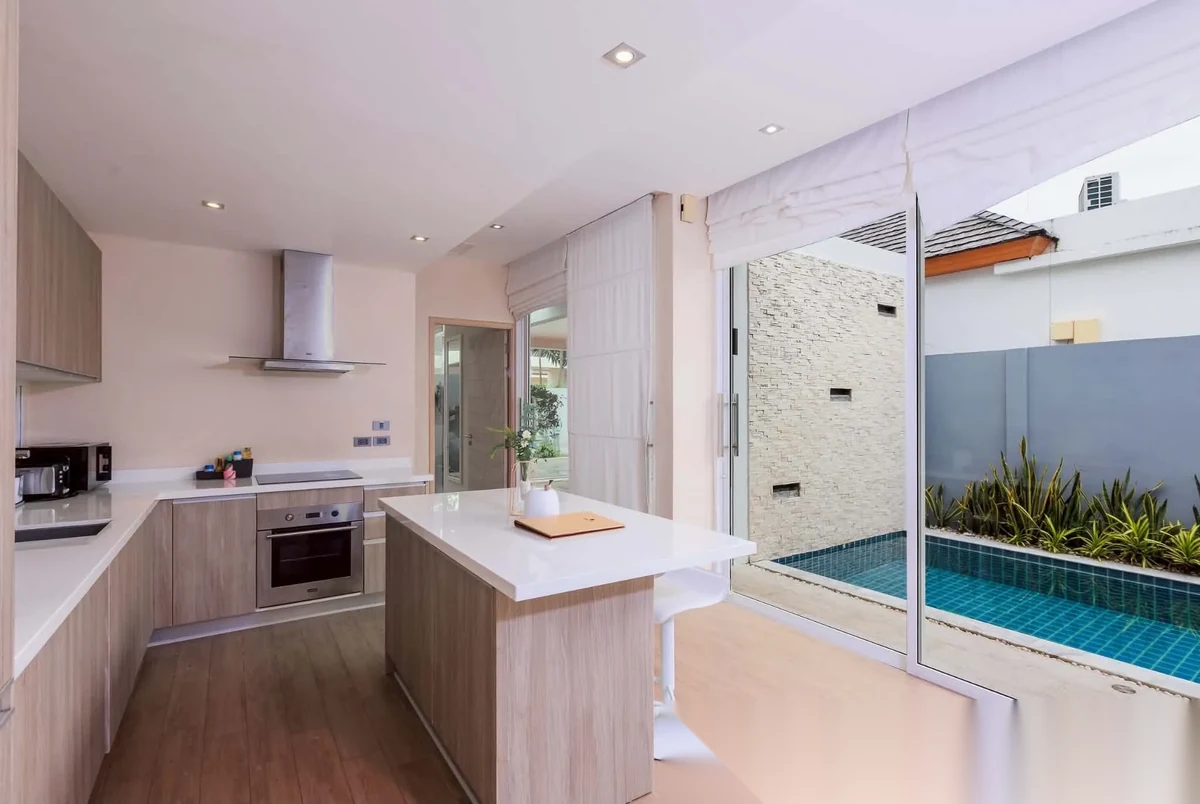 2 Bedroom Villa for rent at The Signature Villas Naiharn complex · Rawai · Pool Access — photo 2