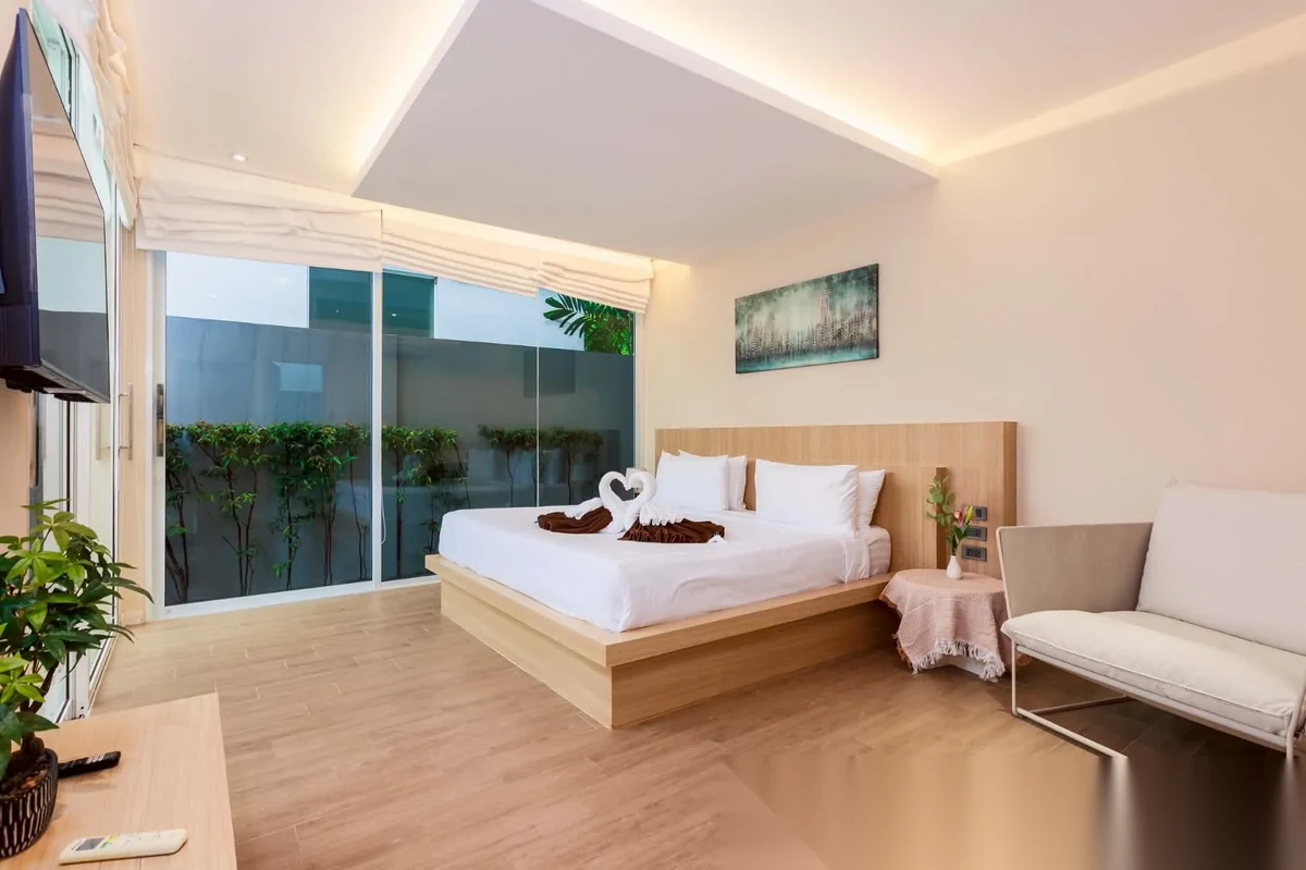 2 Bedroom Villa for rent at The Signature Villas Naiharn complex · Rawai · Pool Access — photo 6