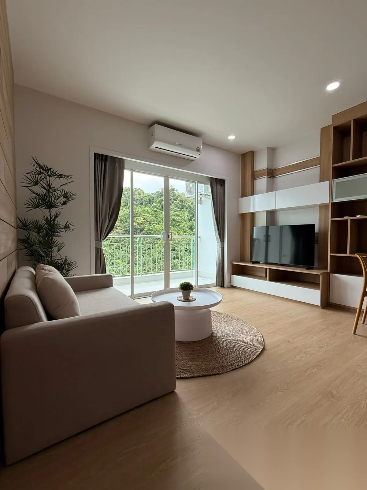 1 Bedroom Apartment for rent at The Green Places Condominium complex · Phuket Town · Garden View — photo 8