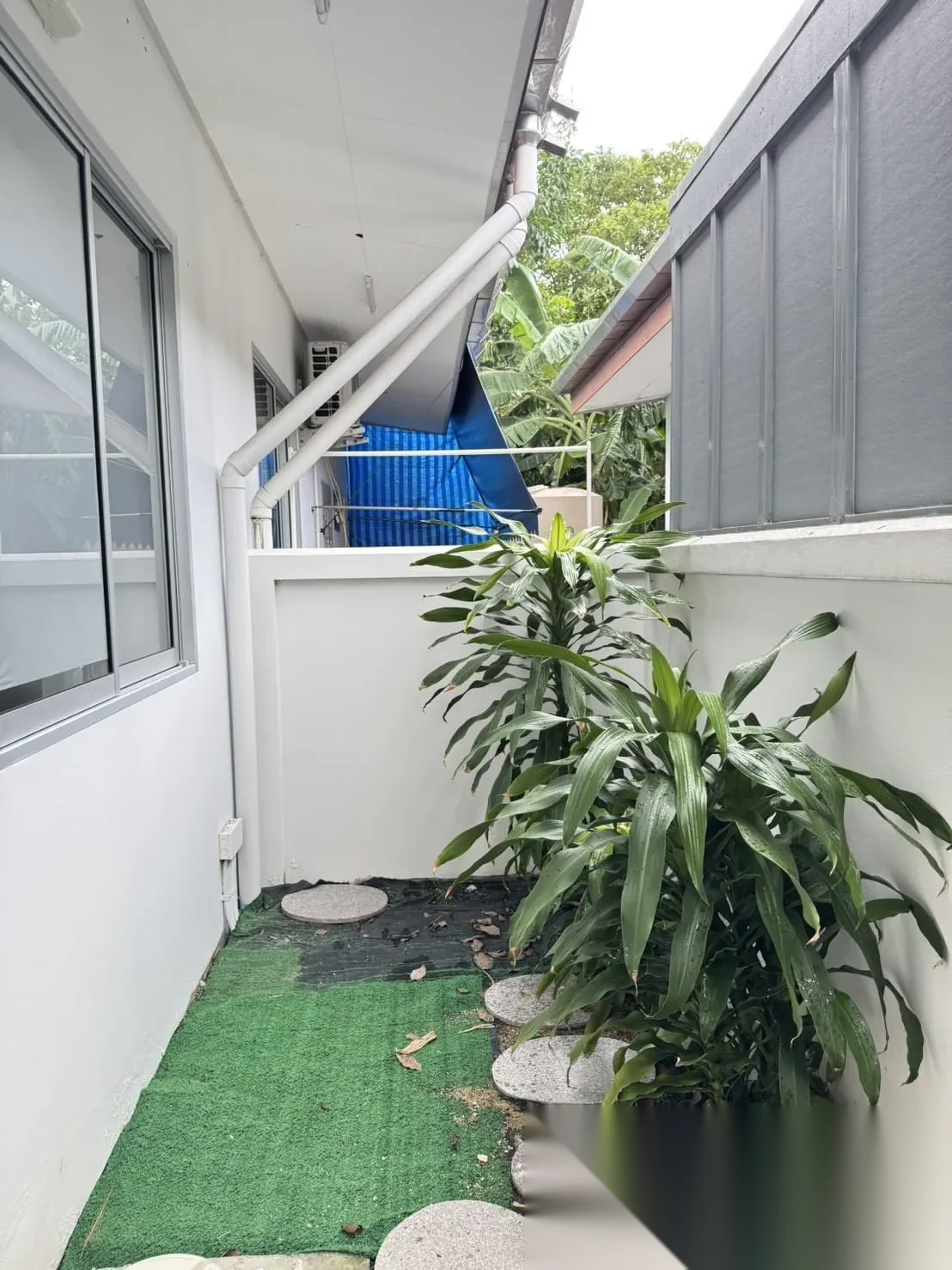 2 Bedroom House for rent at Garden Place Village complex · Thep Krasattri · Garden View — photo 4