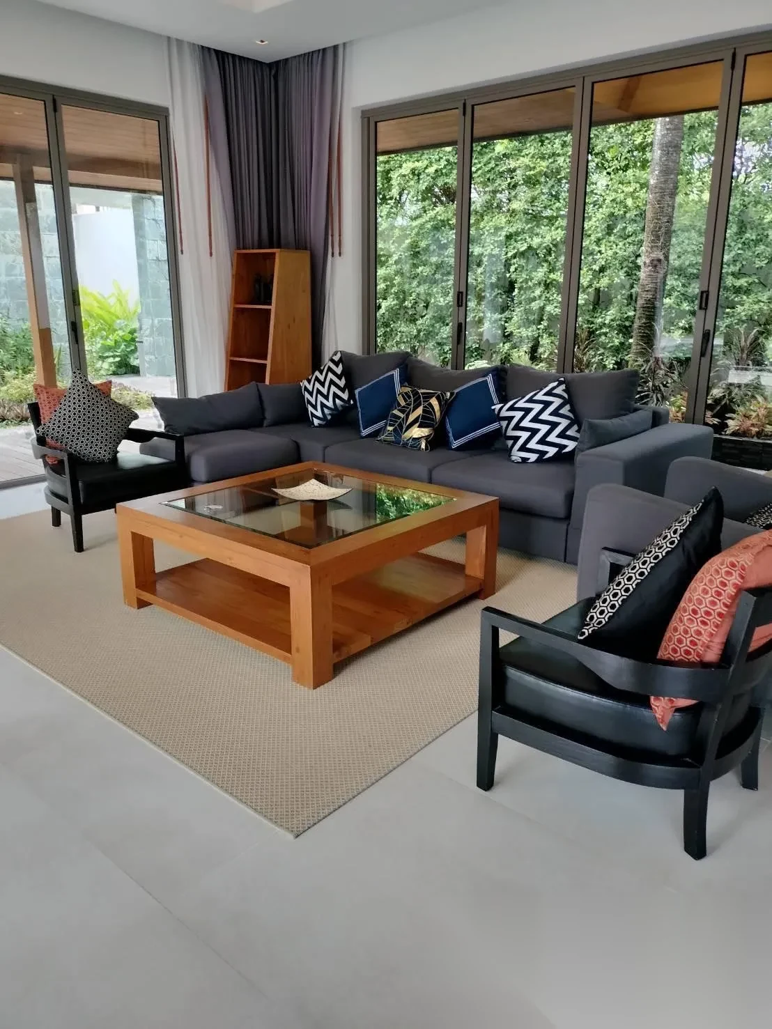 4 Bedroom Villa for rent at Anchan Lagoon complex · Thep Krasattri · Garden View — photo 5