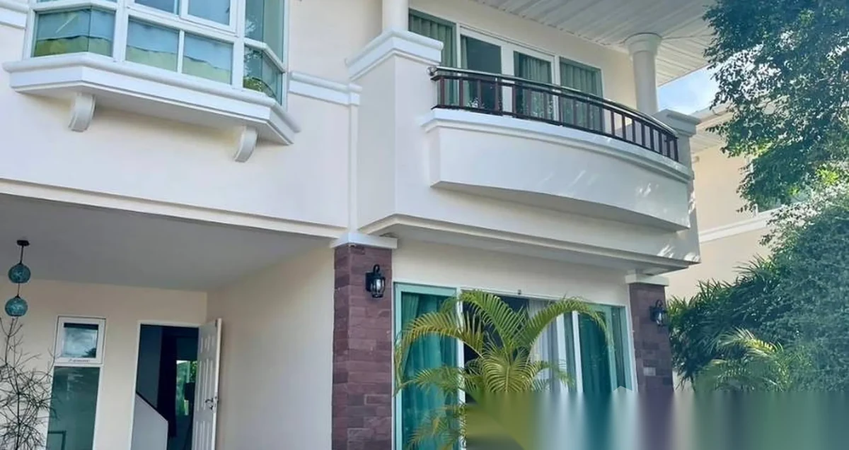3 Bedroom House for rent at Supalai Hills complex · Si Sunthon