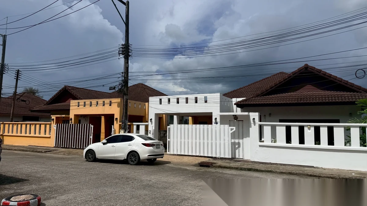 3 Bedroom House for rent at Warani Bypass complex · Phuket Town — photo 2