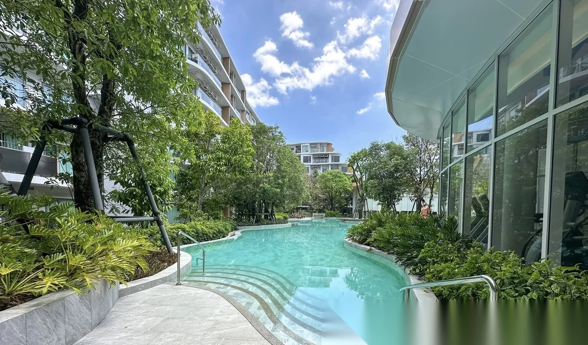 Апартаменты 1BR в ЖК Phyll Phuket by Central Pattana · Вичит · Вид в сад — фото 9