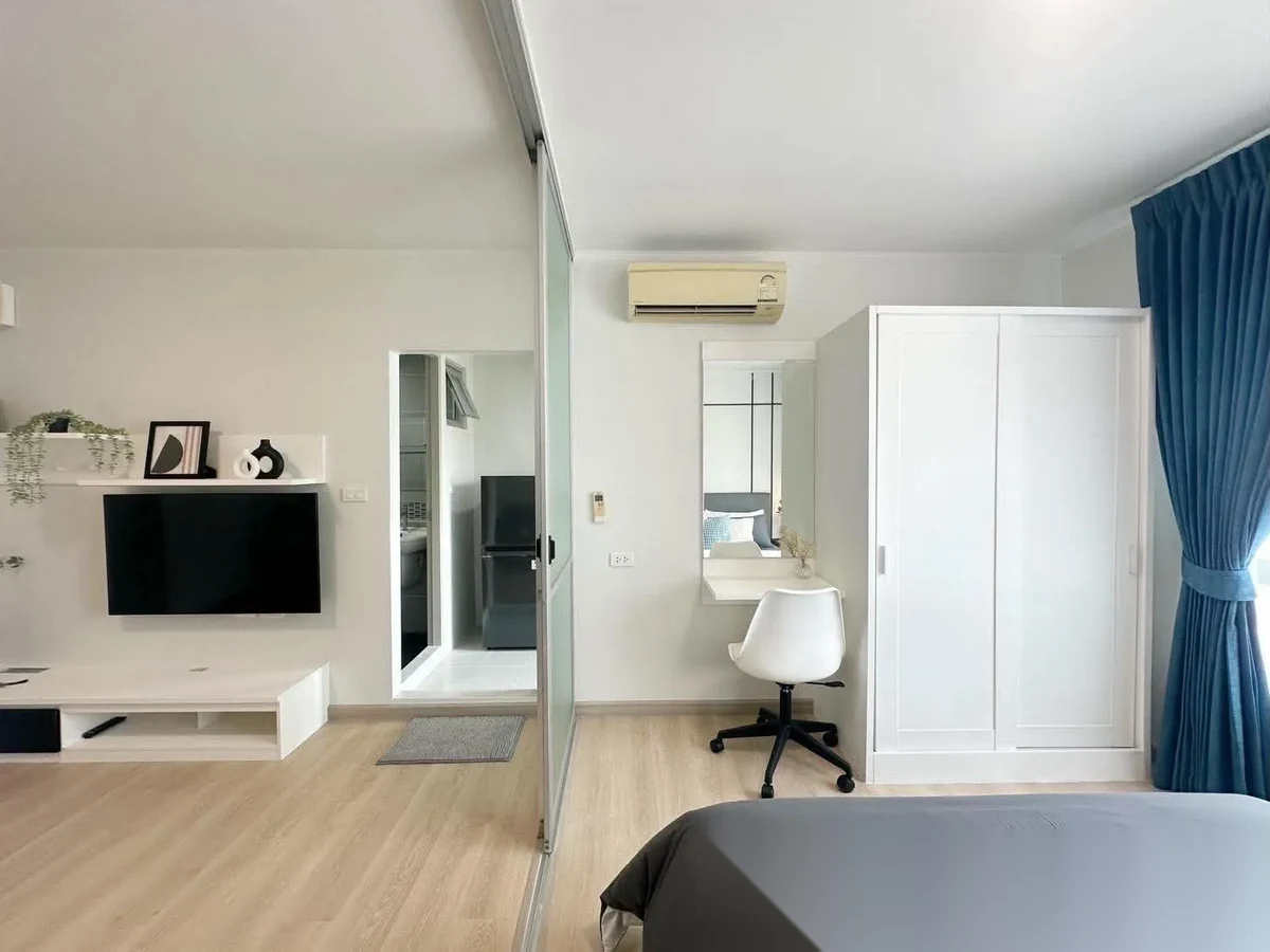1 Bedroom Apartment for rent at D Condo Kathu-Patong complex · Kathu · Pool Access — photo 4