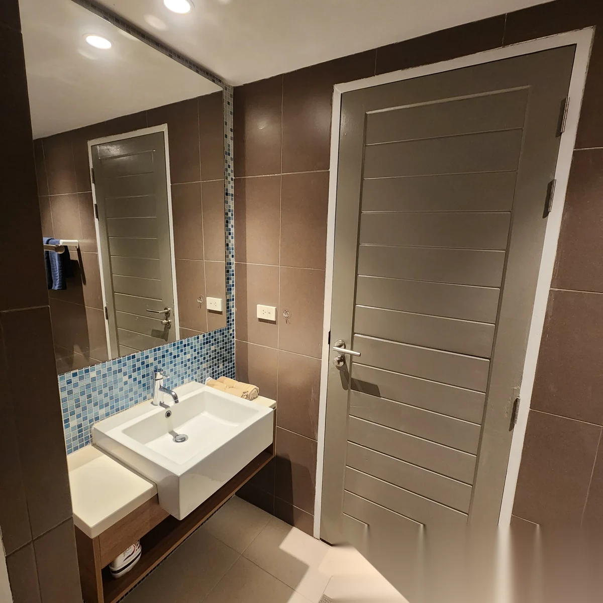 1 Bedroom Penthouse for rent at Kathu Golf Condo complex · Kathu · Lake View — photo 11