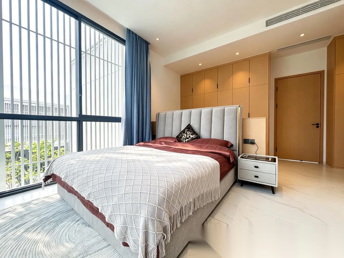 Вилла 4BR в комплексе Larimar Villas · Чалонг · Выход к бассейну — фото 7