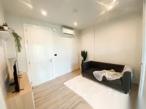 1 Bedroom Apartment for rent at The Base Uptown complex · Phuket Town · Pool Access — photo 2