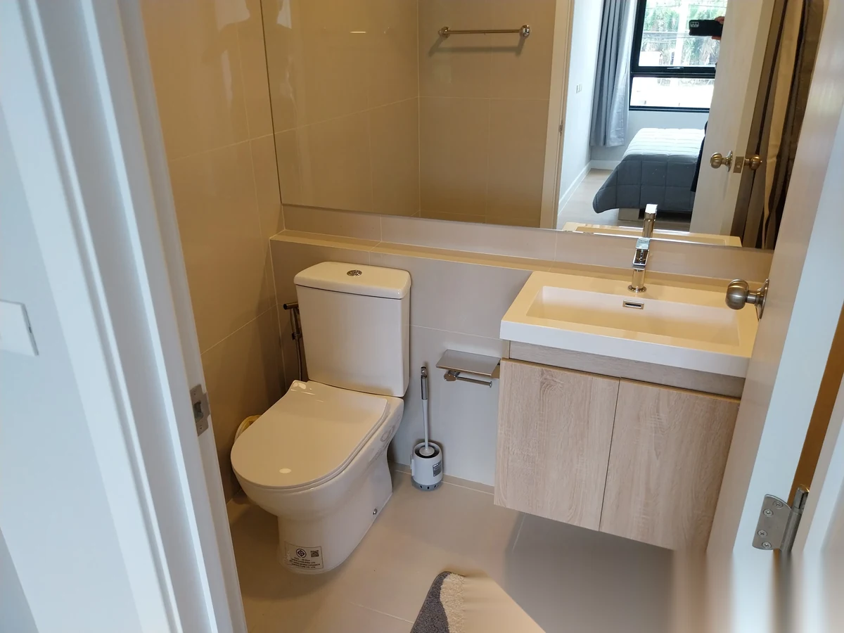 Апартаменты 1BR в ЖК The Cube Amaze · Си Сунтон · Выход к бассейну — фото 9