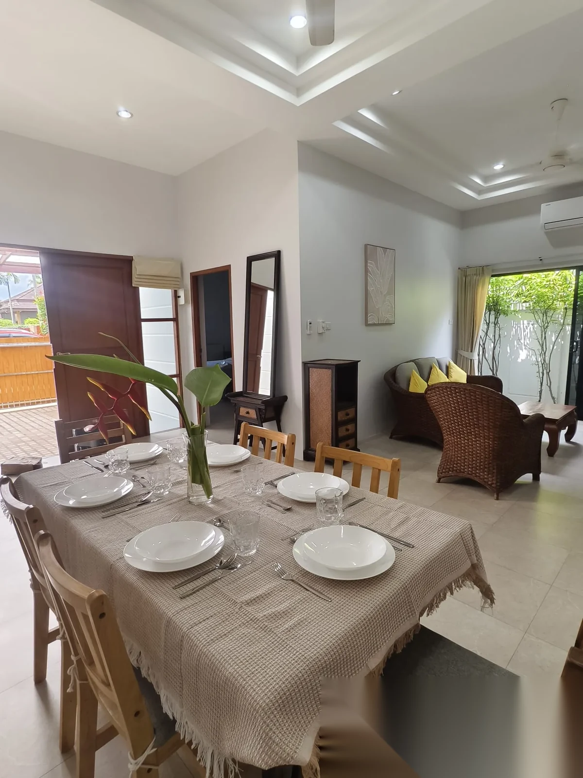 3 Bedroom Villa for rent at Ananda Villa complex · Chalong · Pool View — photo 2