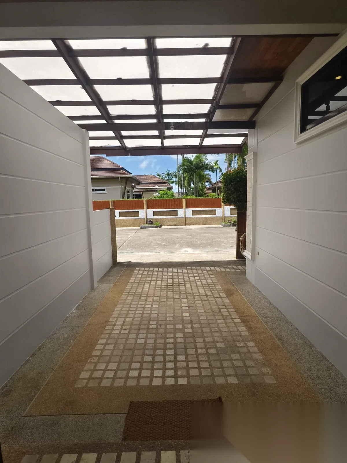 3 Bedroom Villa for rent at Ananda Villa complex · Chalong · Pool View — photo 6