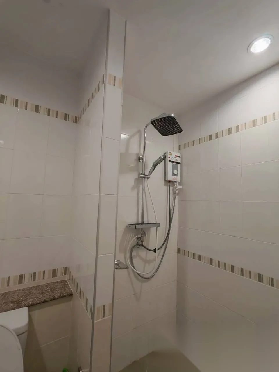 1 Bedroom Apartment for rent at The Green Places Condominium complex · Phuket Town — photo 7