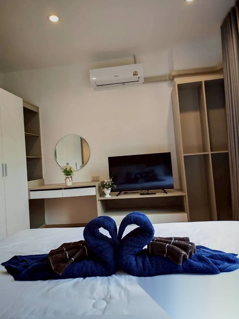 1 Bedroom Apartment for rent at The Green Places Condominium complex · Phuket Town — photo 8