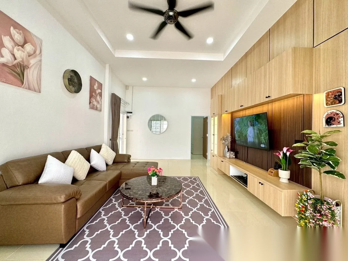 3 Bedroom Townhouse for rent at Chao Fah Garden Home 3 complex · Ko Kaeo · Garden View — photo 12
