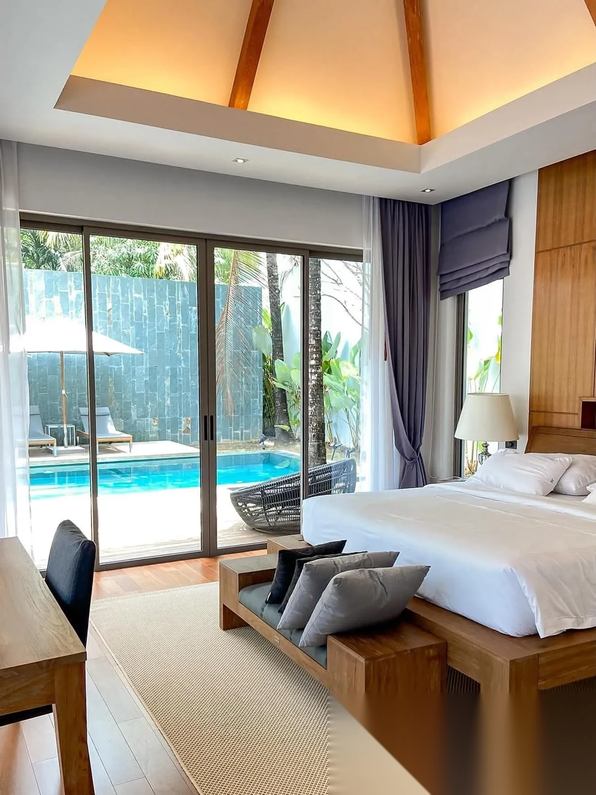 3 Bedroom Villa for rent at Anchan Grand Residence complex · Si Sunthon · Pool View — photo 10