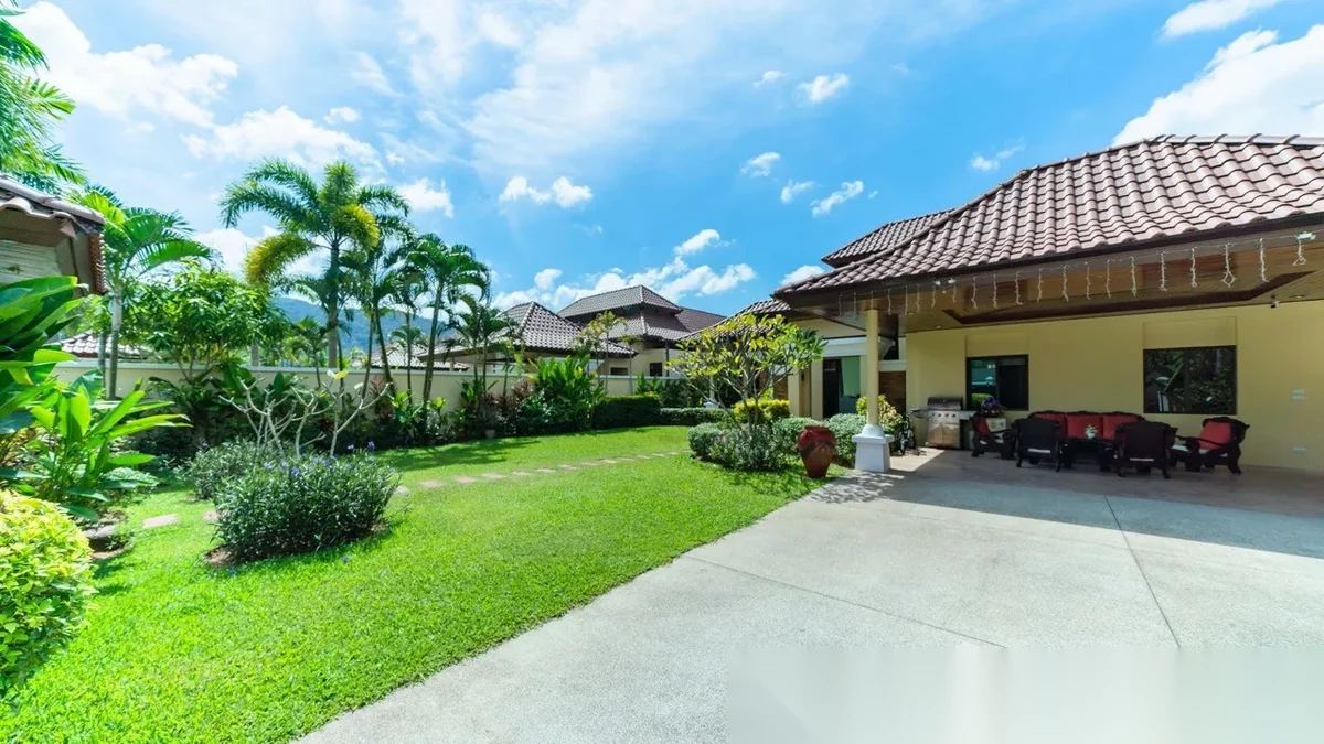 Вилла 4BR в комплексе Ocean Palms Villa Bangtao · Чернг Тале / Bang Tao · Вид на бассейн — фото 4