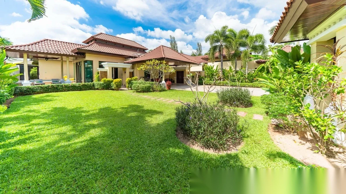 Вилла 4BR в комплексе Ocean Palms Villa Bangtao · Чернг Тале / Bang Tao · Вид на бассейн — фото 5