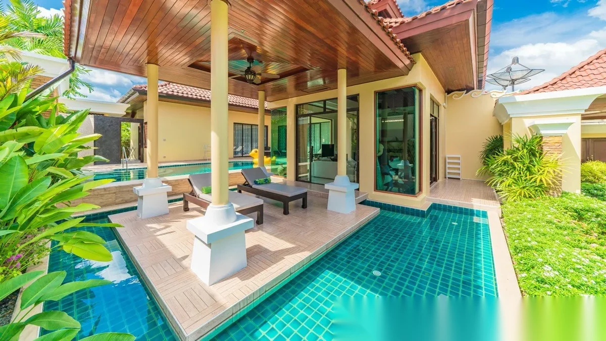 Вилла 4BR в комплексе Ocean Palms Villa Bangtao · Чернг Тале / Bang Tao · Вид на бассейн — фото 7