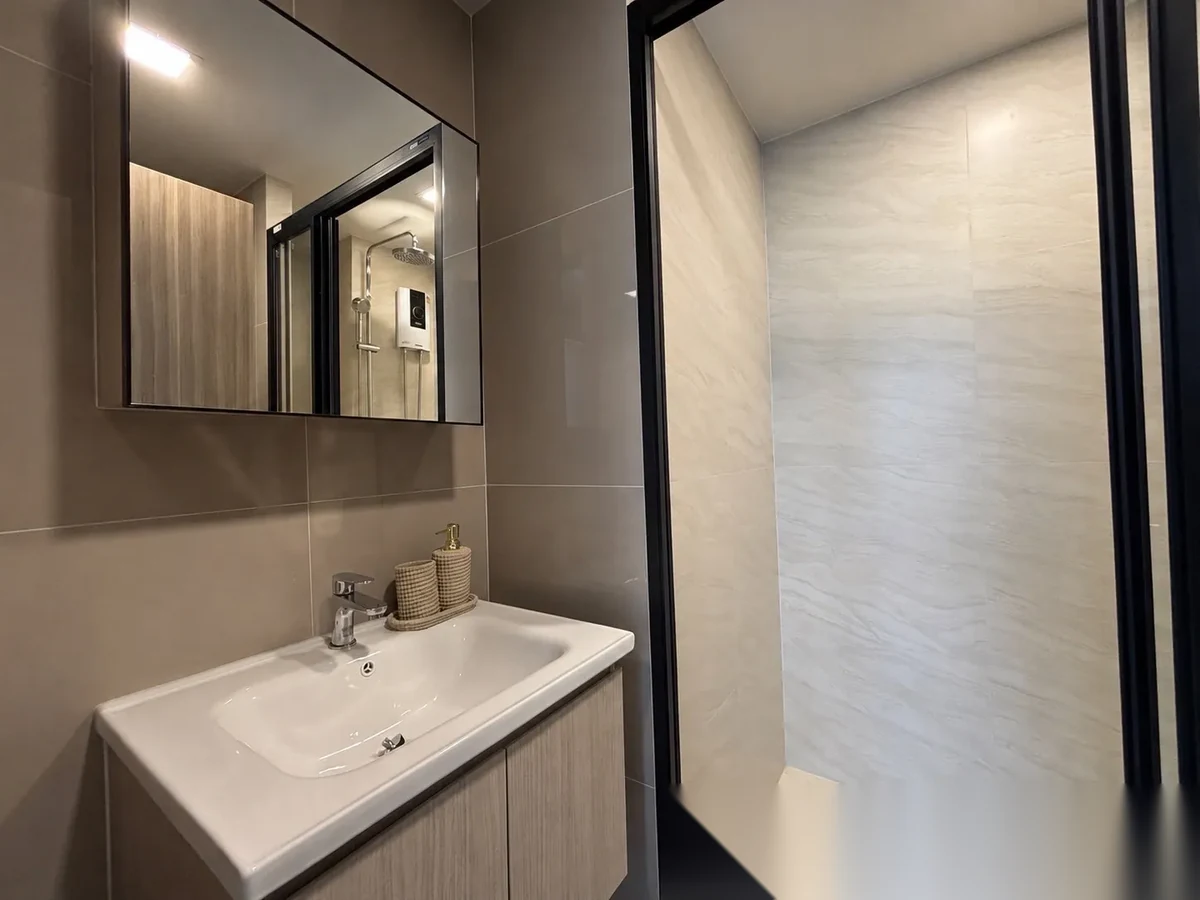 Апартаменты 1BR в ЖК The Base Rise · Вичит · Выход к бассейну — фото 9