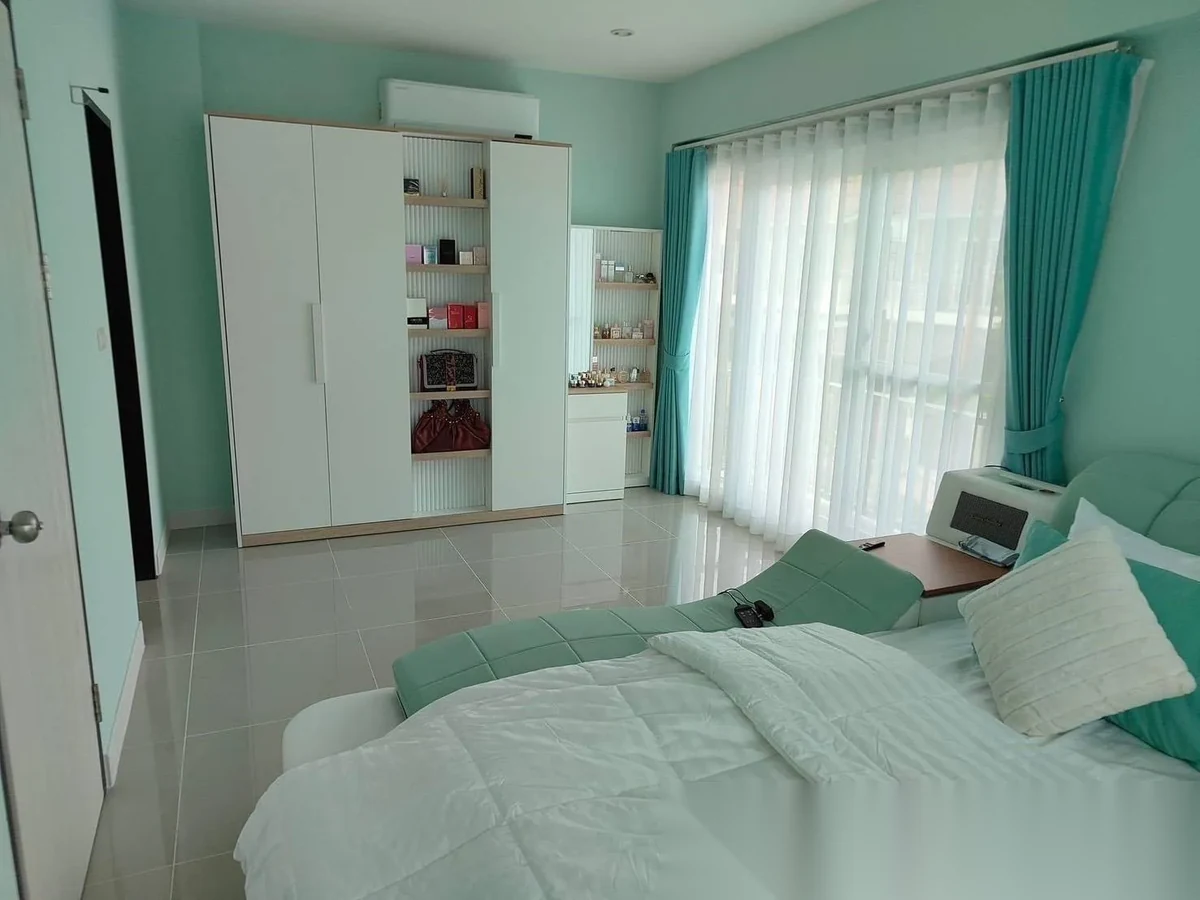 3 Bedroom House for rent at Supalai Bella Thalang Phuket complex · Thep Krasattri · Pool Access — photo 12