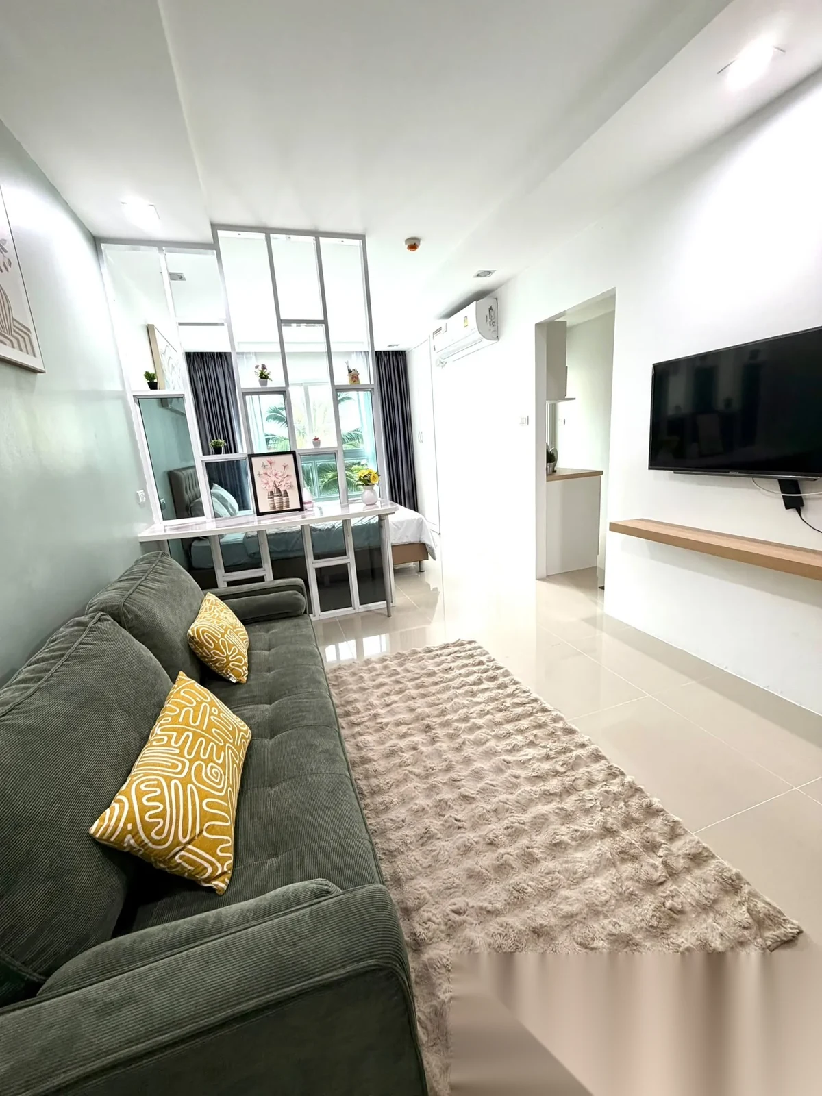 1 Bedroom Apartment for rent at Royal Place complex · Kathu · Pool View — photo 4