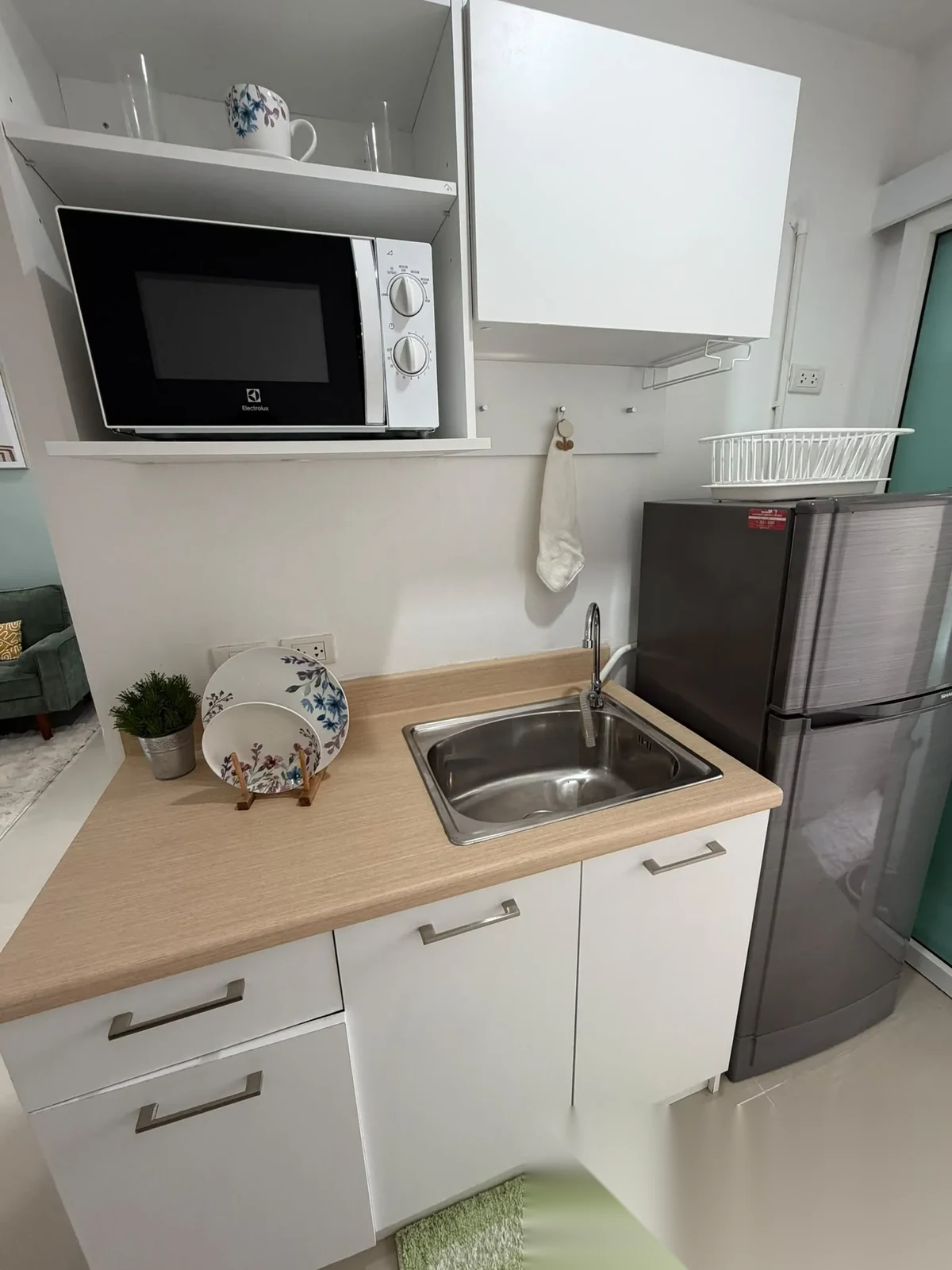 1 Bedroom Apartment for rent at Royal Place complex · Kathu · Pool View — photo 5