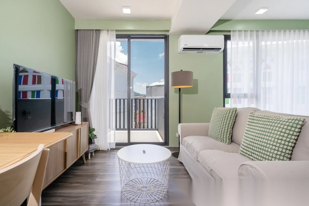 Апартаменты студия в ЖК The Deck Patong · Патонг · Выход к бассейну — фото 8