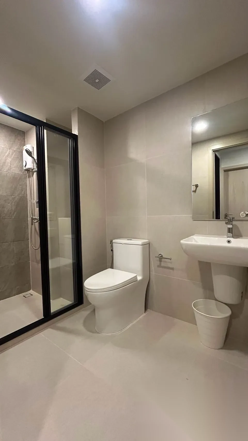 1 Bedroom Apartment for rent at The Origin Kathu-Patong complex · Kathu · Pool View — photo 7
