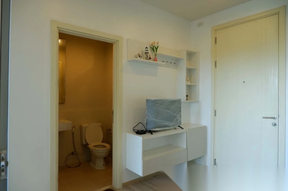 Апартаменты 1BR в ЖК The Base Uptown · Пхукет-таун · Вид в сад — фото 12
