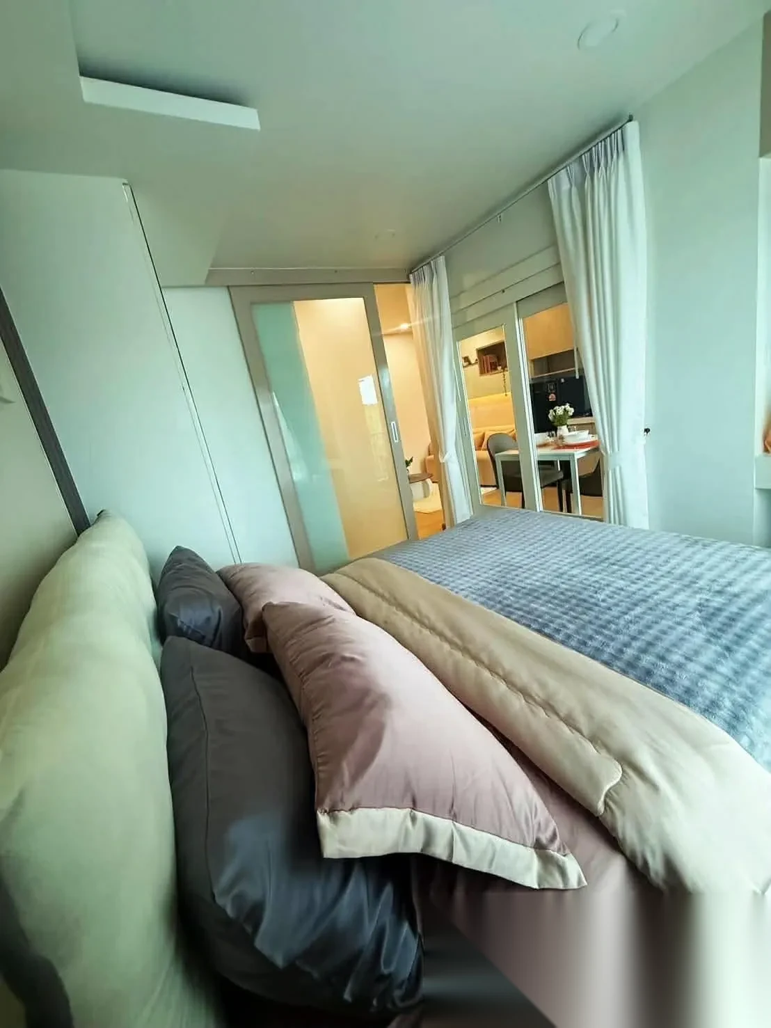 1 Bedroom Apartment for rent at The Scene complex · Kathu — photo 4