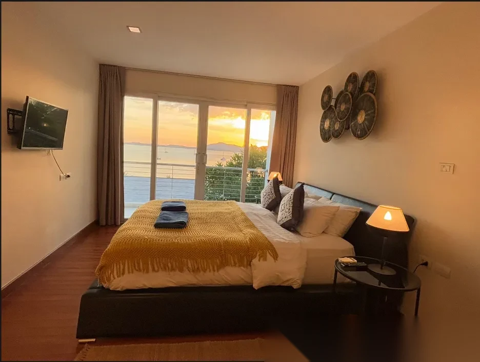 4 Bedroom Penthouse for rent at Waterside complex · Wichit · Sea View — photo 11
